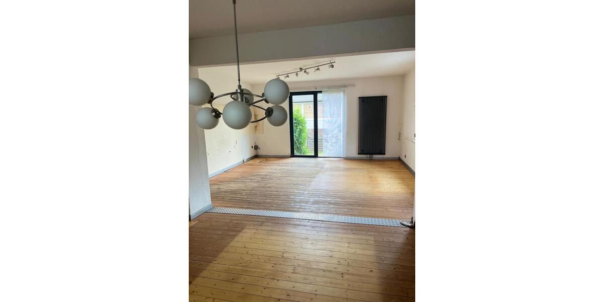 Einfamilienhaus Langenhagen Engelbostel - 7 Zimmer, 120 m&sup2;, 435.000&euro; | Angebot:27137891