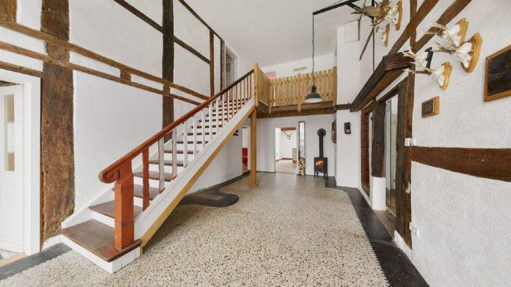 Mehrfamilienhaus, Wohnhaus Springe Gestorf - 8 Zimmer, 180 m&sup2;, 385.000&euro; | Angebot:25744165