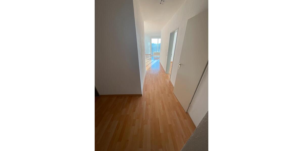 Etagenwohnung Ronnenberg - 2 Zimmer, 66 m&sup2;, 660&euro; | Angebot:25886890