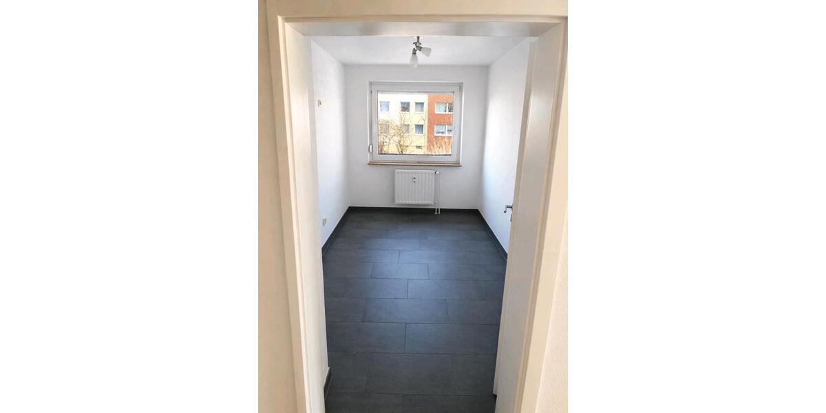 Etagenwohnung Sarstedt - 3 Zimmer, 92 m&sup2;, 920&euro; | Angebot:26199564
