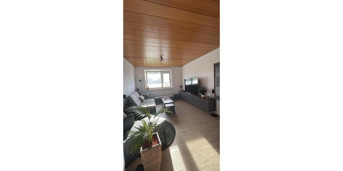 Etagenwohnung Haste - 3 Zimmer, 88 m&sup2;, 650&euro; | Angebot:25655093