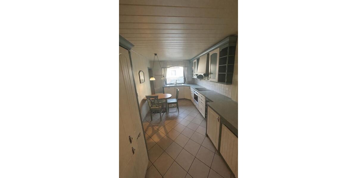 Einfamilienhaus Hannover Bothfeld-Vahrenheide - 6 Zimmer, 190 m&sup2;, 2.300&euro; | Angebot:25856106