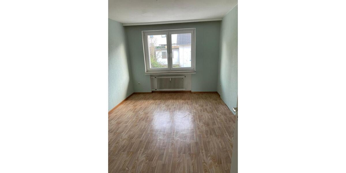 Etagenwohnung Bad Nenndorf - 3 Zimmer, 72 m&sup2;, 612&euro; | Angebot:25962463