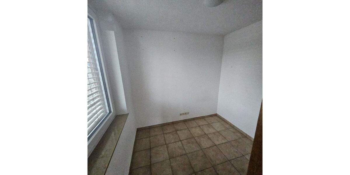 Etagenwohnung Lehrte Aligse - 7 Zimmer, 170 m&sup2;, 370.000&euro; | Angebot:26486727