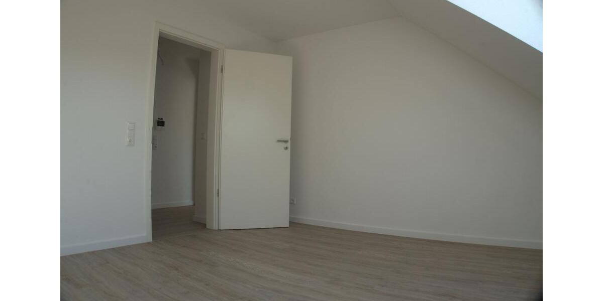 Dachgeschoßwohnung Hemmingen - 2 Zimmer, 64 m&sup2;, 830&euro; | Angebot:25964907