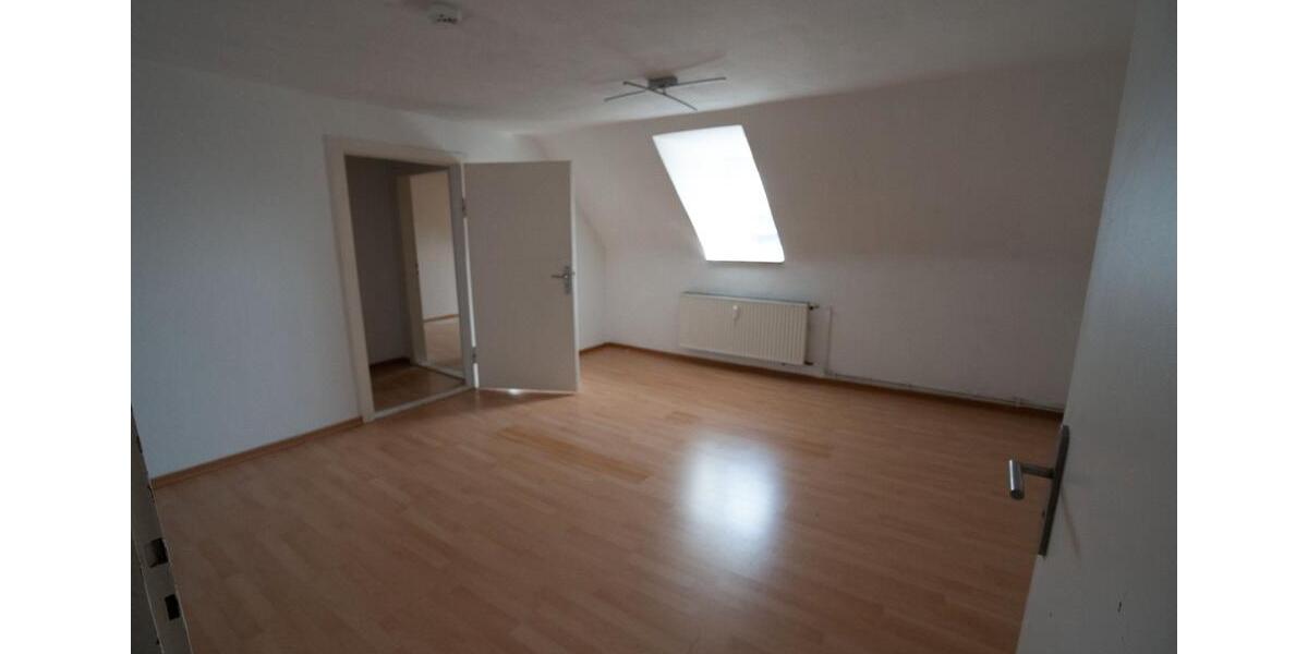 Dachgeschoßwohnung Hannover Mitte - 4 Zimmer, 113 m&sup2;, 267.000&euro; | Angebot:27450624
