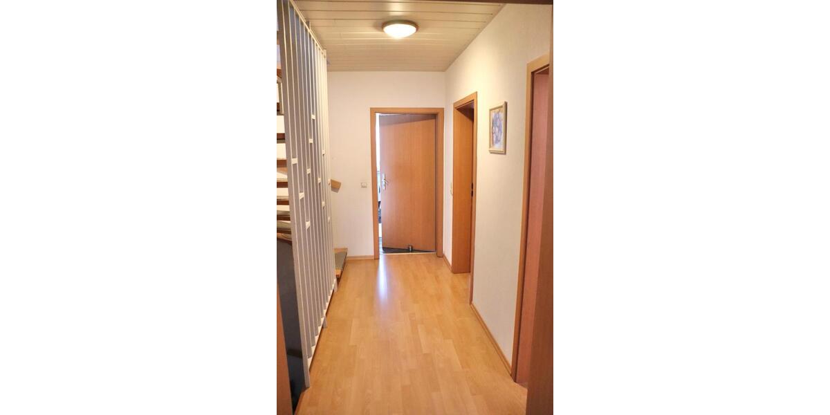 Reihenhaus Laatzen - 7 Zimmer, 193 m&sup2;, 595.000&euro; | Angebot:24654957