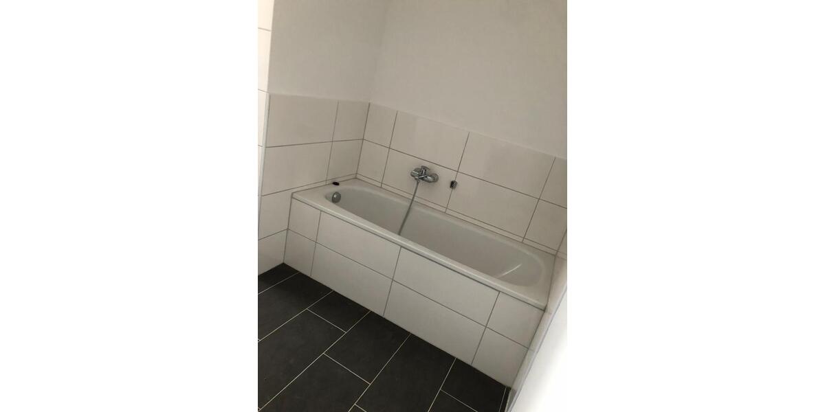 Etagenwohnung Lehrte - 3 Zimmer, 78 m&sup2;, 880&euro; | Angebot:25450518