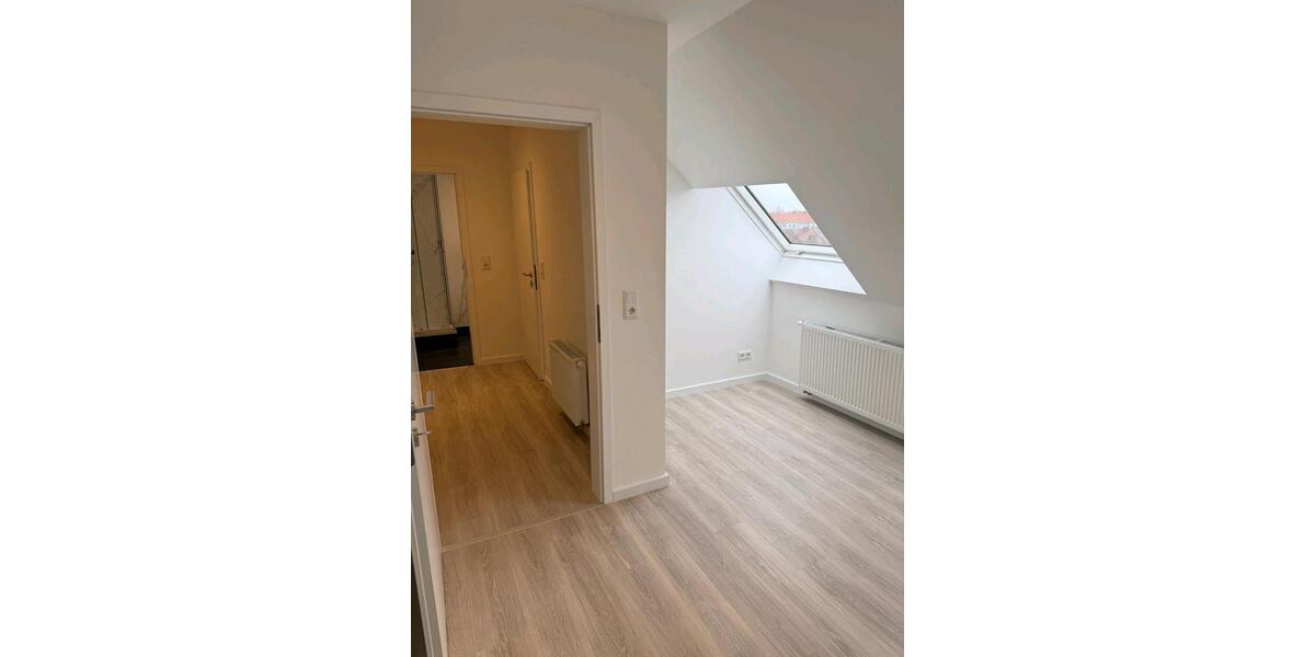Dachgeschoßwohnung Hannover Vahrenwald-List - 2 Zimmer, 30 m&sup2;, 800&euro; | Angebot:25216419