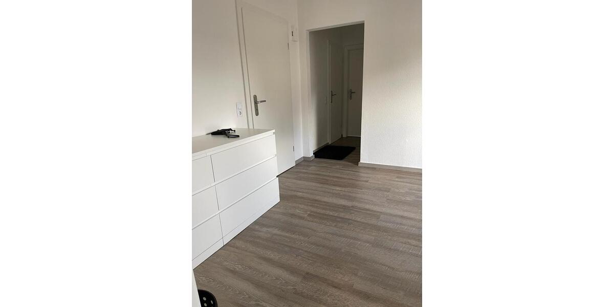 Dachgeschoßwohnung Seelze - 3 Zimmer, 82 m&sup2;, 850&euro; | Angebot:26446937