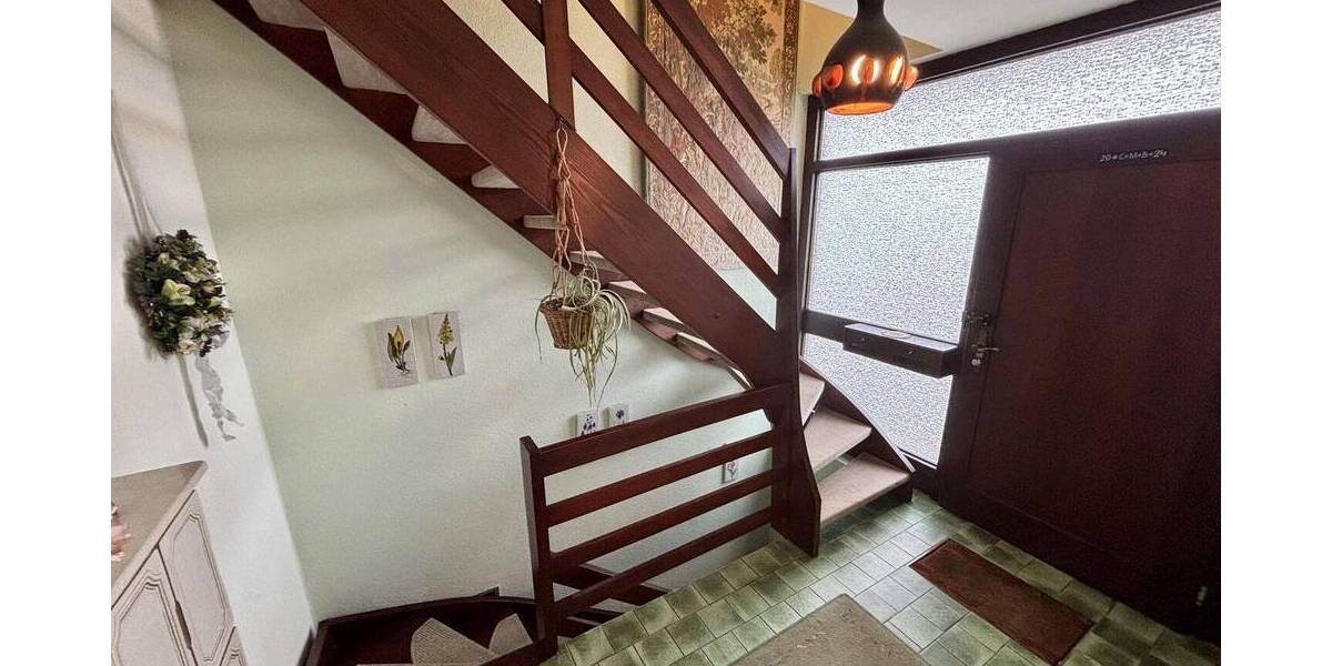 Einfamilienhaus Isernhagen Neuwarmbüchen - 6 Zimmer, 226 m&sup2;, 399.000&euro; | Angebot:26825767