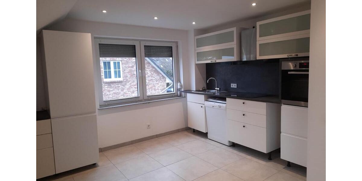 Dachgeschoßwohnung Isernhagen - 3 Zimmer, 75 m&sup2;, 800&euro; | Angebot:25892719