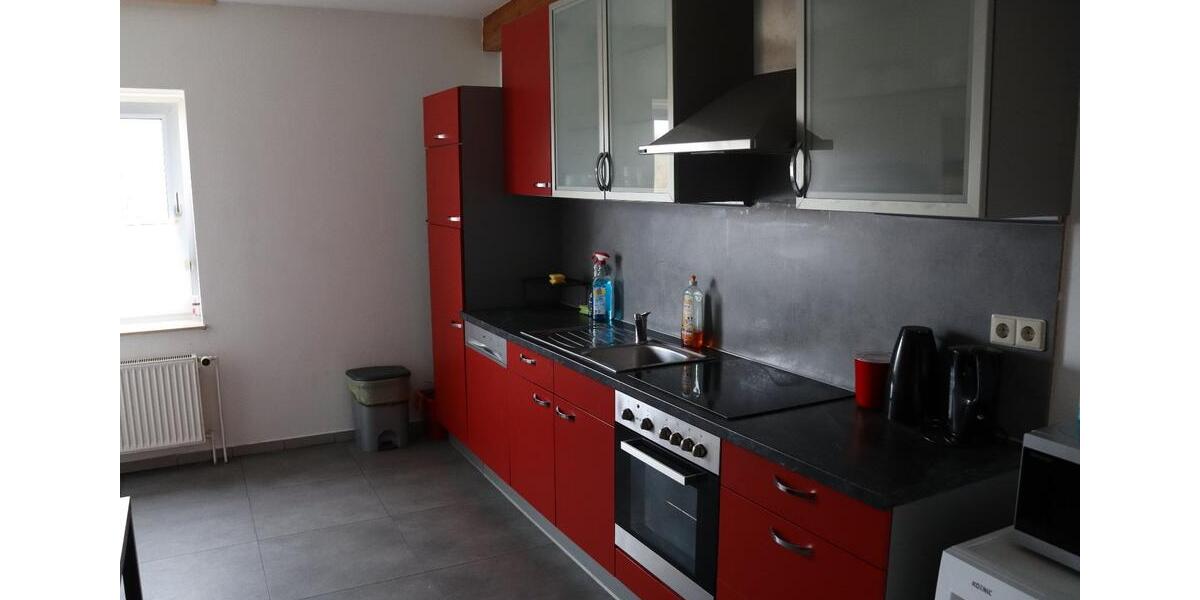 Etagenwohnung Hannover Vahrenwald-List - 4 Zimmer, 129 m&sup2;, 600&euro; | Angebot:25919880