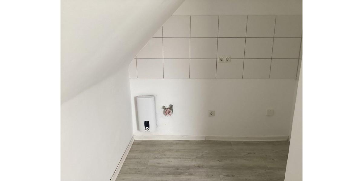 Dachgeschoßwohnung Barsinghausen - 2 Zimmer, 43 m&sup2;, 379&euro; | Angebot:26479604
