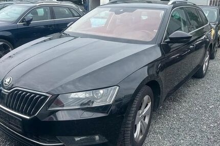 Skoda Superb 284.000 km 8.999 &euro; Hannover 30179