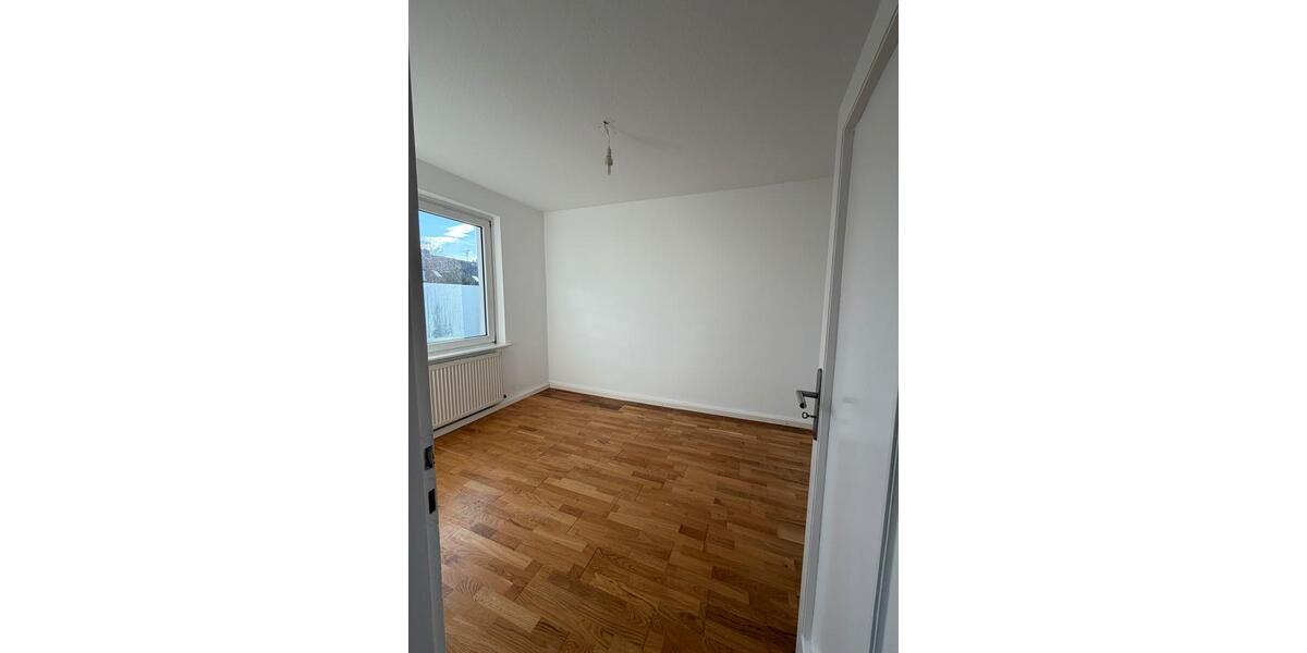 Etagenwohnung Hannover Bothfeld-Vahrenheide - 3 Zimmer, 75 m&sup2;, 850&euro; | Angebot:25232036
