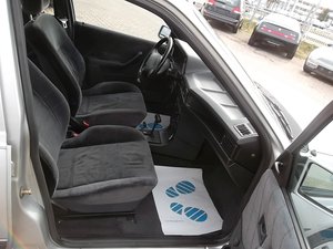 Opel Kadett E Beauty Lim. SEDAN GSD AUTOM- SERVO 74.000 km 2.800 &euro; Hannover 30179