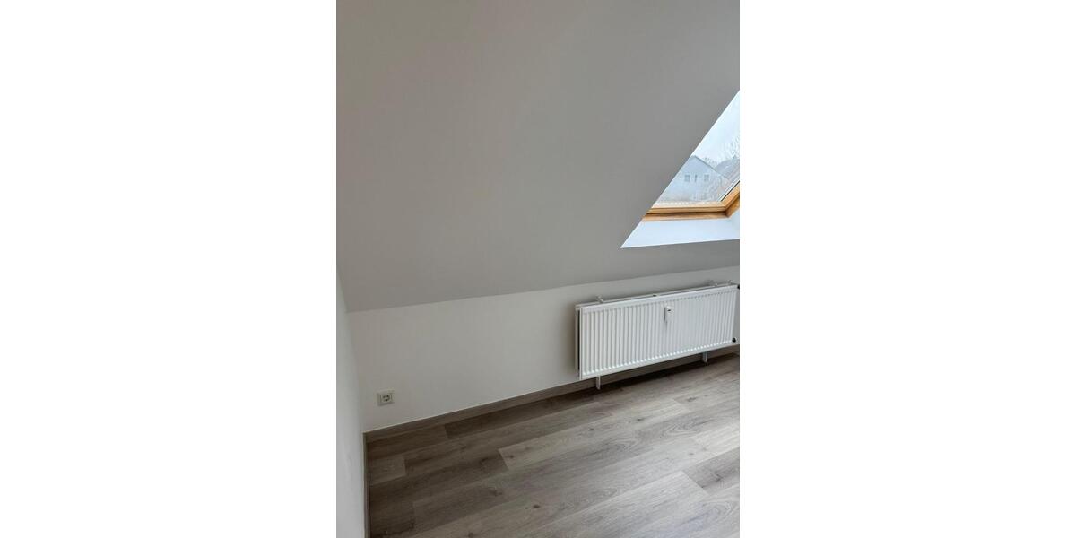 Dachgeschoßwohnung Rodenberg - 3 Zimmer, 56 m&sup2;, 495&euro; | Angebot:26689017