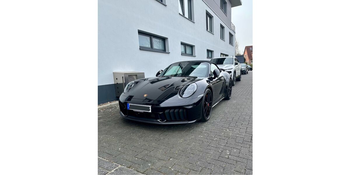 Porsche 992 2.200 km 185.900 &euro; Burgwedel 30938