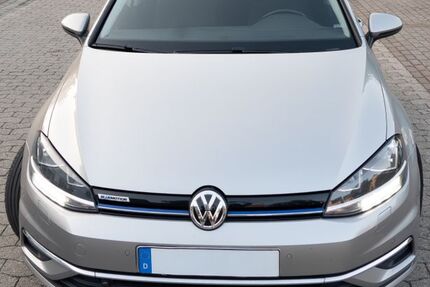 VW Golf 142.000 km 9.500 &euro; Sarstedt 31157
