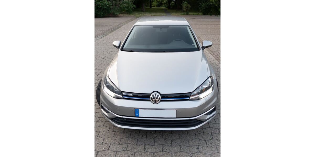 VW Golf 142.000 km 9.500 &euro; Sarstedt 31157