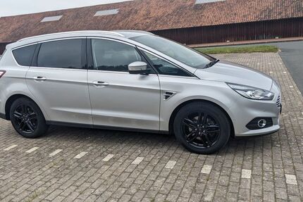 Ford S-Max 92.000 km 16.400 &euro; Seelze 30926