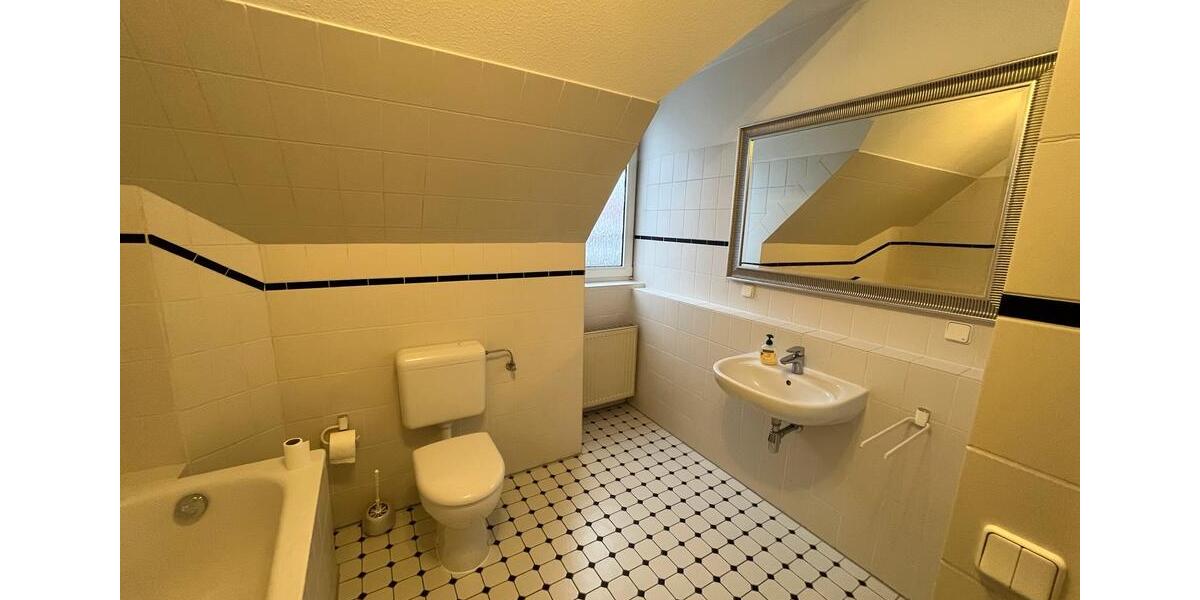 Dachgeschoßwohnung Stadthagen - 3 Zimmer, 85 m&sup2;, 820&euro; | Angebot:24850214