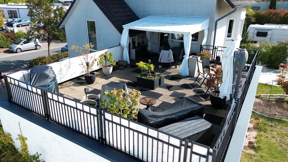 Einfamilienhaus Laatzen - 7 Zimmer, 250 m&sup2;, 799.000&euro; | Angebot:24465518