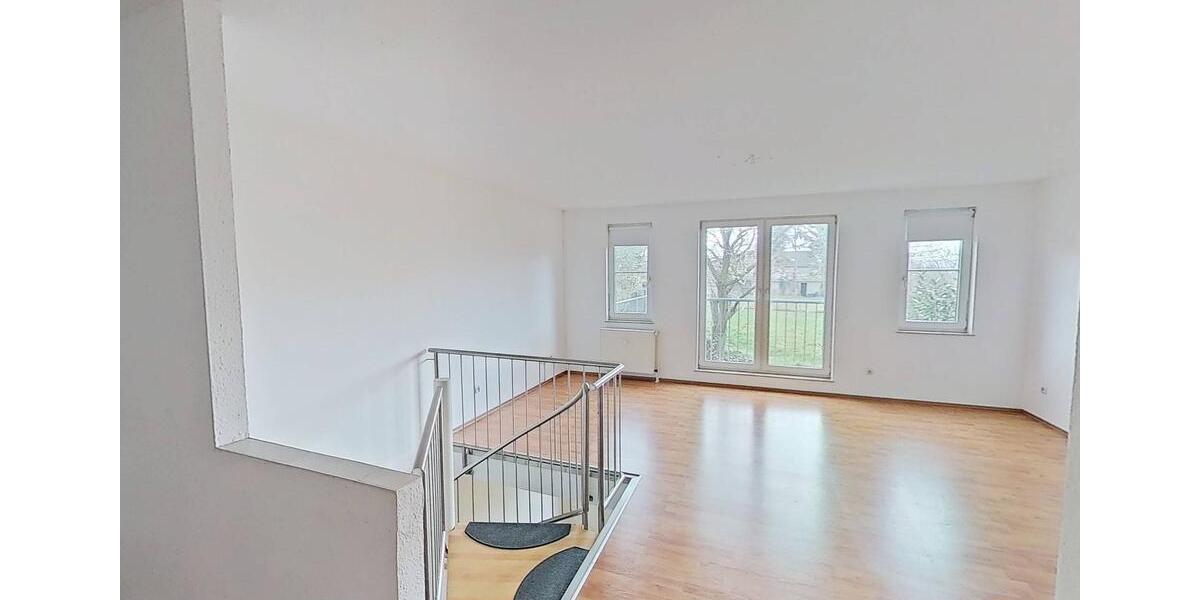 Etagenwohnung Ronnenberg - 2 Zimmer, 87 m&sup2;, 870&euro; | Angebot:25869802