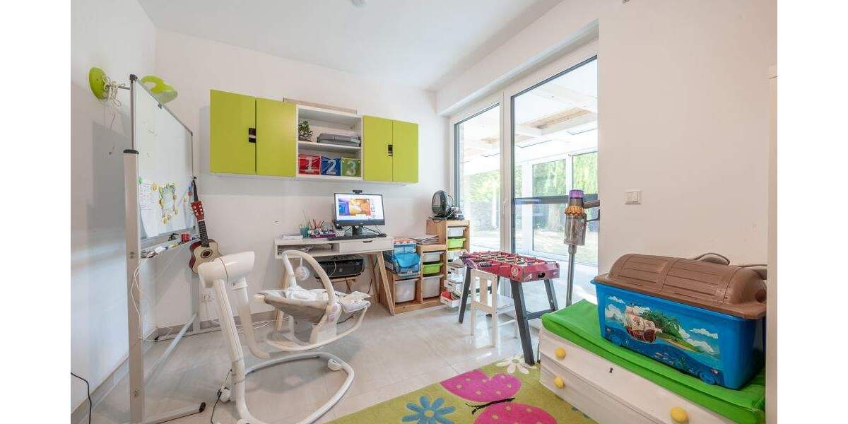 Einfamilienhaus Hannover / Isernhagen-Süd Isernhagen-Süd - 6 Zimmer, 242 m&sup2;, 2.050.000&euro; | Angebot:25731240