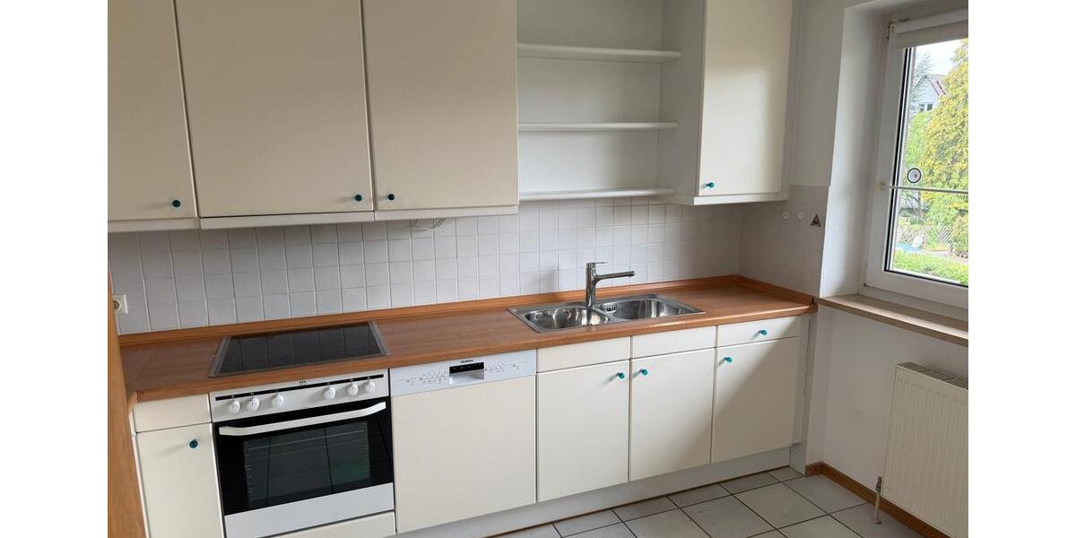 Etagenwohnung Bad Münder am Deister - 3 Zimmer, 116 m&sup2;, 825&euro; | Angebot:26445887