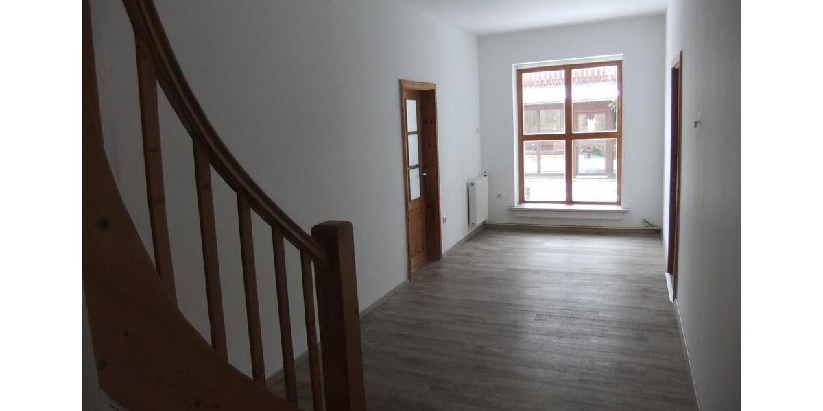 Doppelhaushälfte Wölpinghausen - 6 Zimmer, 328 m&sup2;, 1.800&euro; | Angebot:24842680