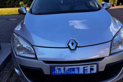 Renault Megane 180.000 km 2.490 &euro; Garbsen 30827
