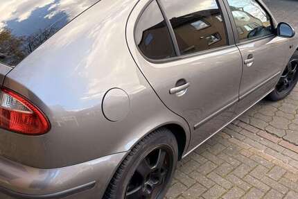 Seat Leon 208.000 km 1.800 &euro; langenhagen 30855