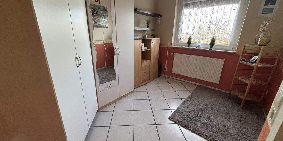 Reihenendhaus Sehnde - 5 Zimmer, 145 m&sup2;, 360.000&euro; | Angebot:25672945