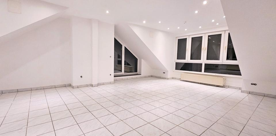 Dachgeschoßwohnung Hannover Ricklingen - 3 Zimmer, 90 m&sup2;, 1.200&euro; | Angebot:24827551