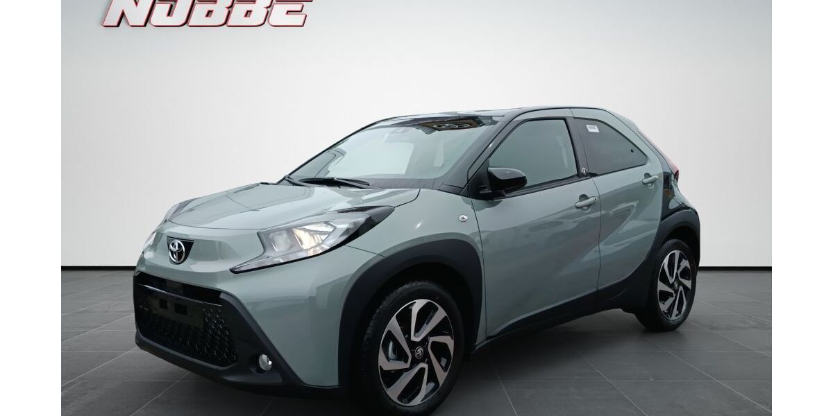 Toyota Aygo (X) 7.500 km 17.490 &euro; Garbsen 30827