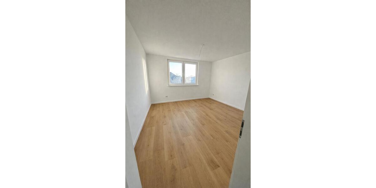 Etagenwohnung Garbsen Berenbostel - 4 Zimmer, 85 m&sup2;, 1.350&euro; | Angebot:25098982