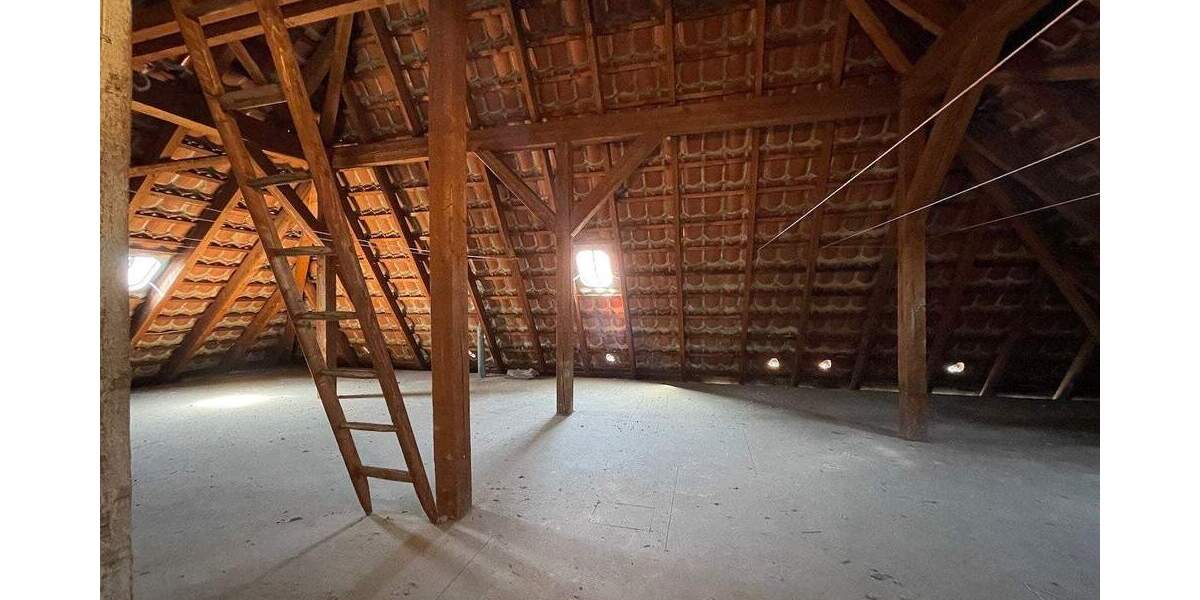 Etagenwohnung Hannover Oststadt - 3 Zimmer, 96 m&sup2;, 299.000&euro; | Angebot:25743929