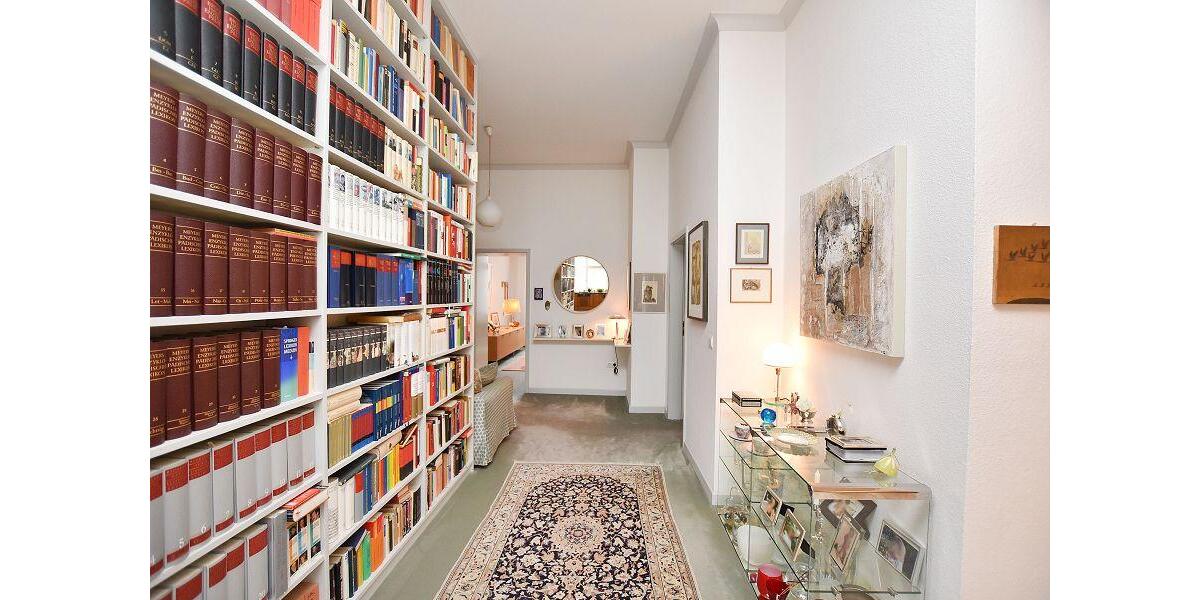 Etagenwohnung Hannover Vahrenwald-List - 4 Zimmer, 200 m&sup2;, 2.400&euro; | Angebot:24933539