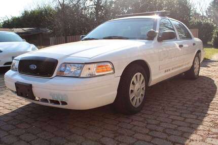 Ford Crown 214.960 km 7.900 &euro; Lindwedel 29690