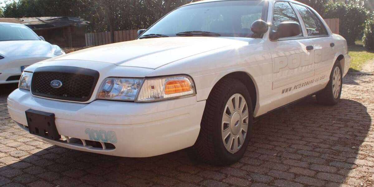 Ford Crown 214.960 km 7.900 &euro; Lindwedel 29690
