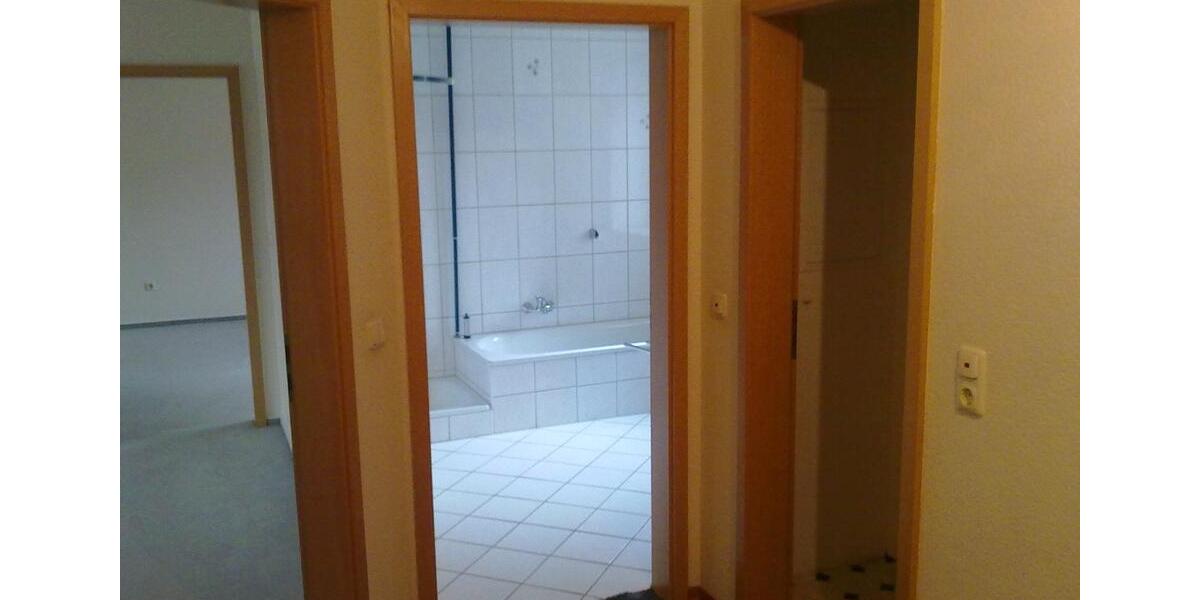 Etagenwohnung Bad Münder am Deister - 2 Zimmer, 76 m&sup2;, 600&euro; | Angebot:25979496