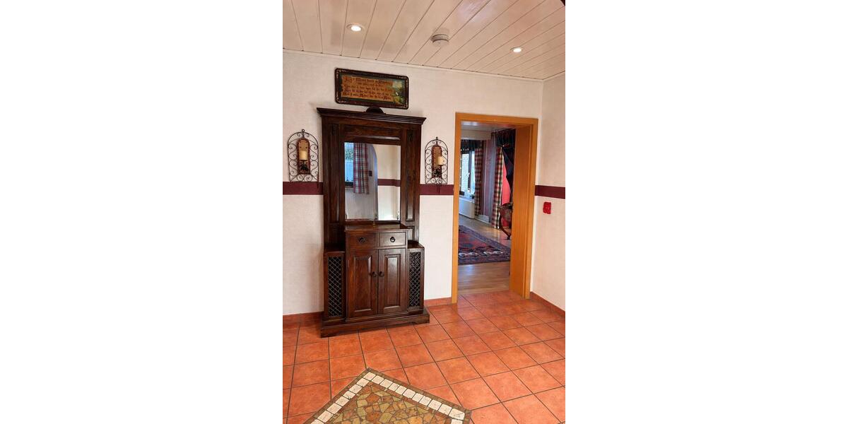 Einfamilienhaus Hannover Bothfeld-Vahrenheide - 6 Zimmer, 190 m&sup2;, 2.300&euro; | Angebot:25856106