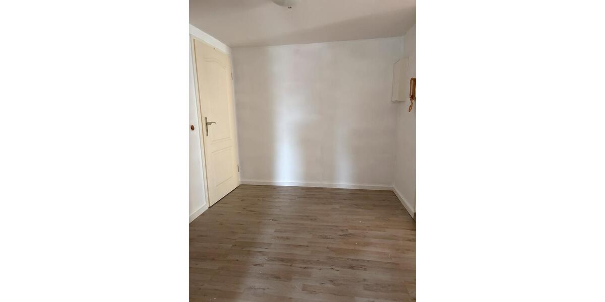 Etagenwohnung Rodenberg - 4 Zimmer, 106 m&sup2;, 1.150&euro; | Angebot:25935216