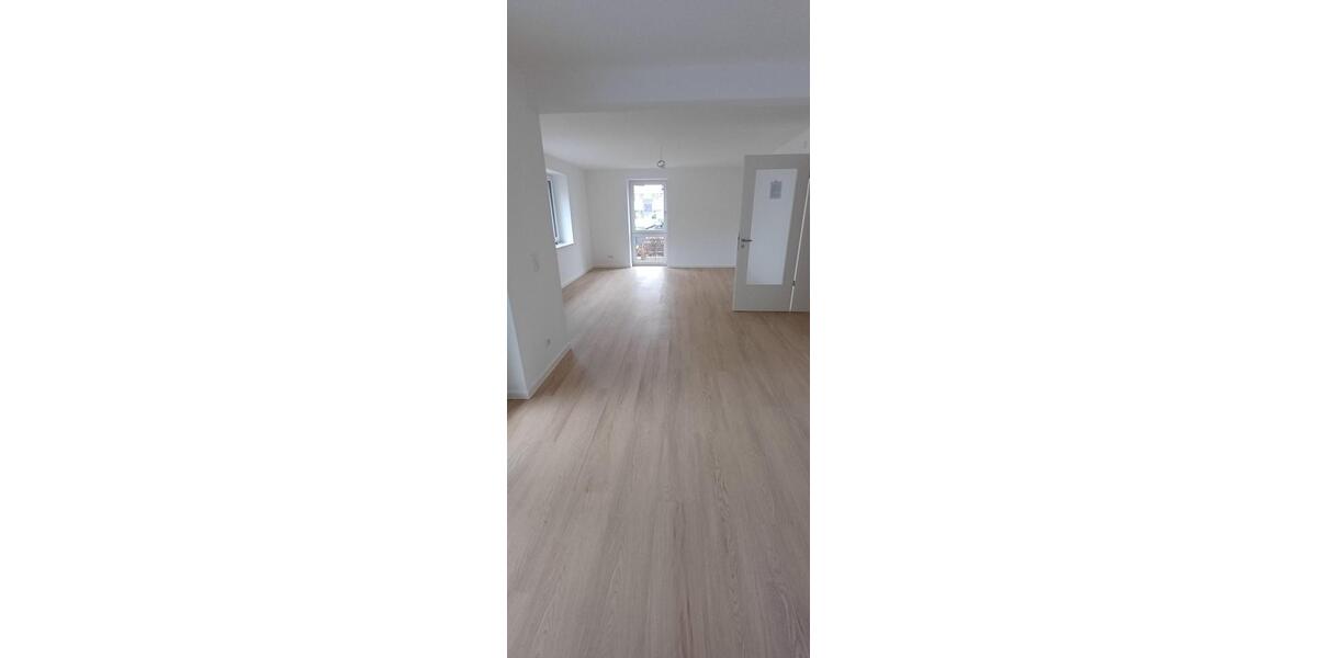 Erdgeschoßwohnung Stadthagen - 3 Zimmer, 80 m&sup2;, 1.000&euro; | Angebot:23133963