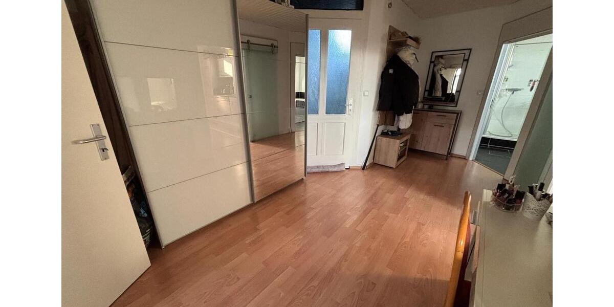 Etagenwohnung Langenhagen Brink - 2 Zimmer, 65 m&sup2;, 610&euro; | Angebot:25588649