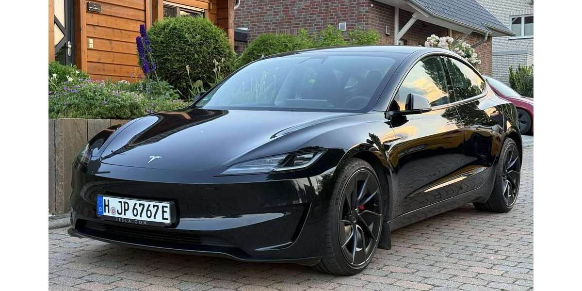 Tesla Model 3 167.000 km 39.990 &euro; Barsinghaunsen 30890