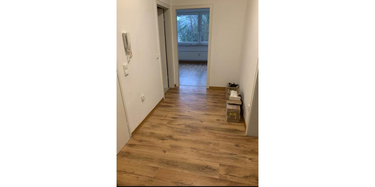 Etagenwohnung Hannover Vahrenwald-List - 4 Zimmer, 100 m&sup2;, 1.750&euro; | Angebot:25362137