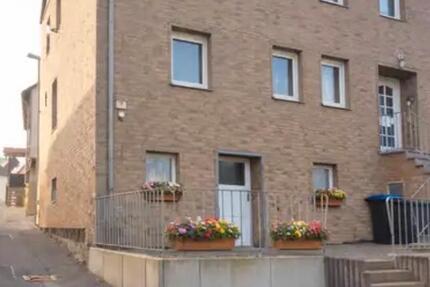 Haus Bad Münder am Deister - 11 Zimmer, 280 m&sup2;, 360.000&euro; | Angebot:25715632